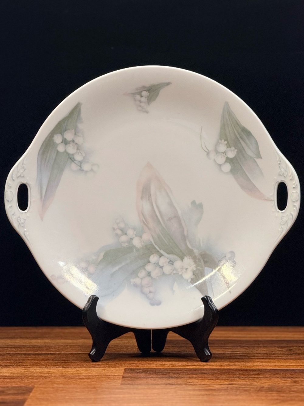 O & E.G. Royal Decorative Serving Plate